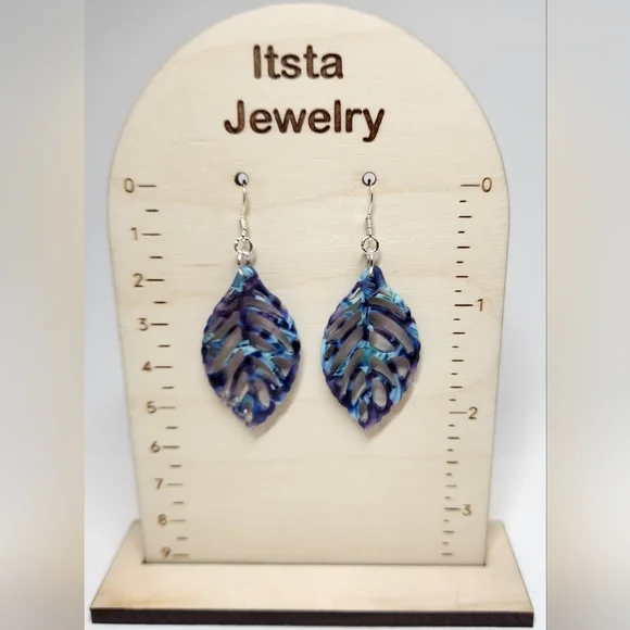 Leaf earrings, sterling silver earwires, handmade, cut out leaves - Picture 2 of 6